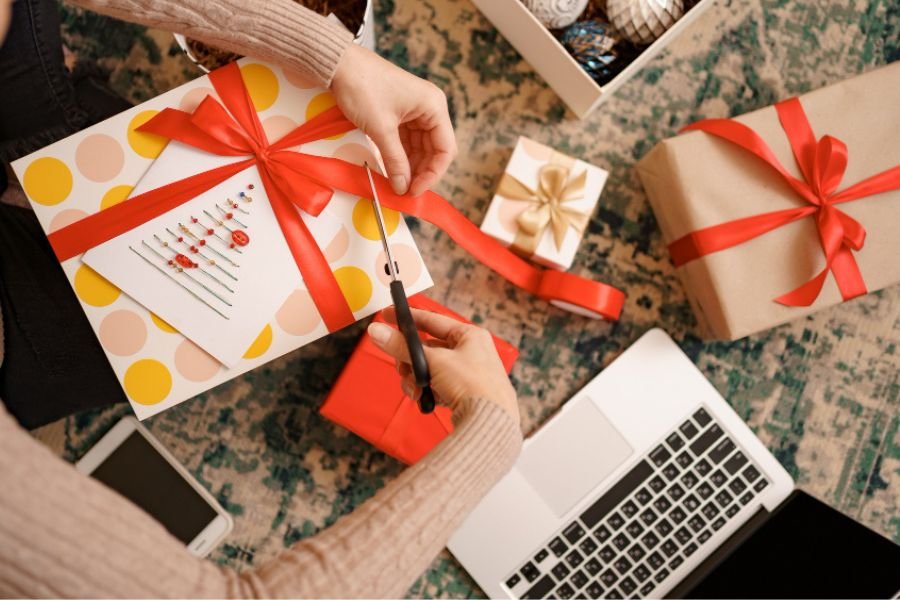 custom lifestyle gifting